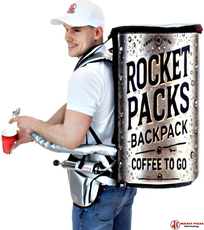 The Rocketpacks brand relaunch has been an elaborate process over the past 16 months. The communication experts at the agency, a full-service agency specializing in food and packaging design, were tasked with this challenging assignment. The redesign was accompanied by market research involving both users and non-users. Consumers primarily associated coffee backpacks with trendy themes such as origin, love of home and nature. Accordingly, these Drink to By values are reflected throughout the relaunch, which was interpreted in an authentic and contemporary way under the personal direction of Rocketpacks in New York.