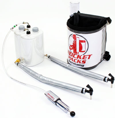 5 L beverage container with insulated backpack, dispensing lines and manual beer pump
